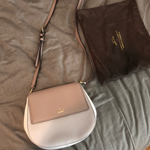 kate spade Handbags - Kate Spade Crossbody Bag